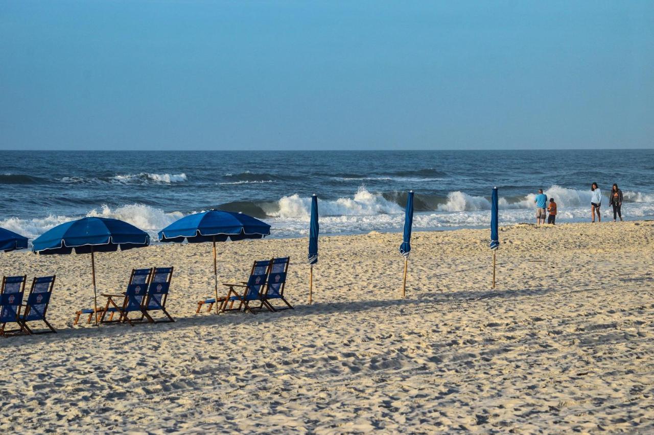 Beautiful 3 Bedroom BEACHFRONT Condo (F3) - Sleeps 10 - B&B Gulf Shores