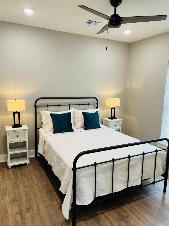 Willow Creek Cabins Unit 7 - B&B Sterlington