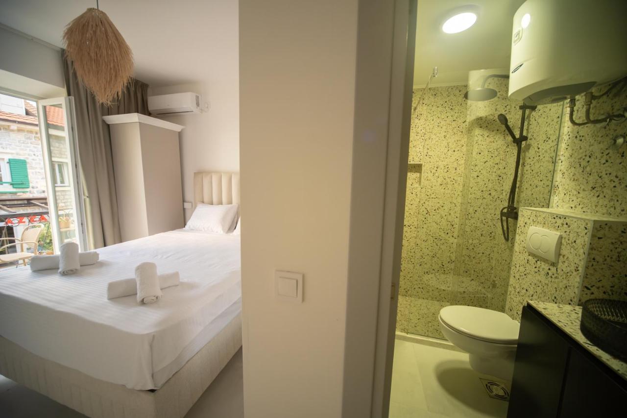 One-Bedroom Apartment with Balcony and Sea View