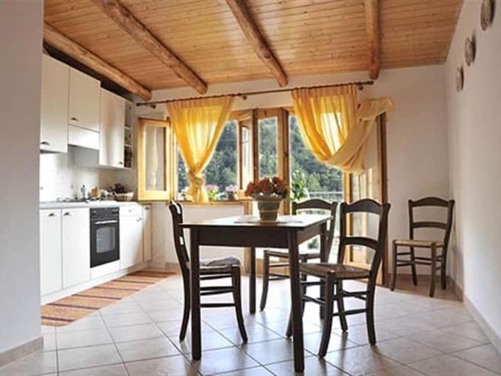 Case Vacanze Dalisa Castagno Con Parcheggio - B&B Tramonti