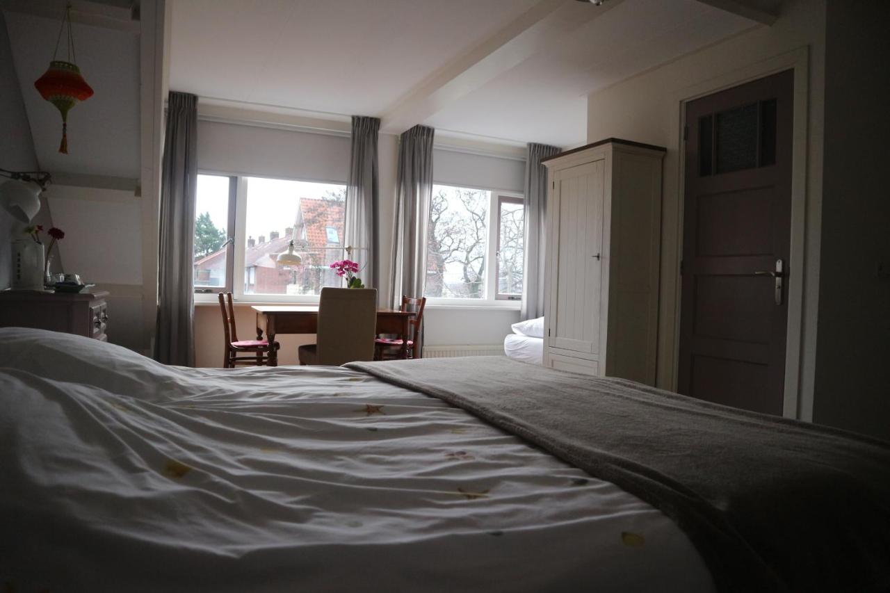 Dreibettzimmer mit eigenem Bad