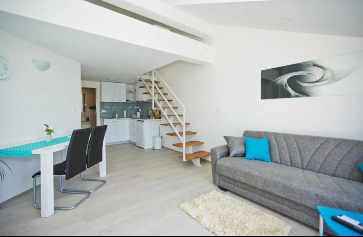 Apartment with Sea View