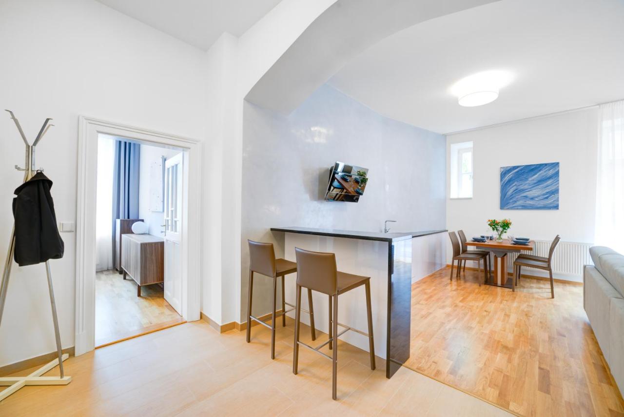 Deluxe One-Bedroom Apartment with Garden View