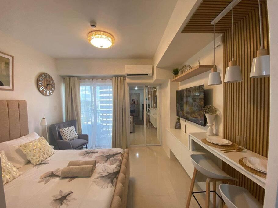 B&B Davao City - Inspiria Condo Davao - Chrystelle Staycation - Bed and Breakfast Davao City