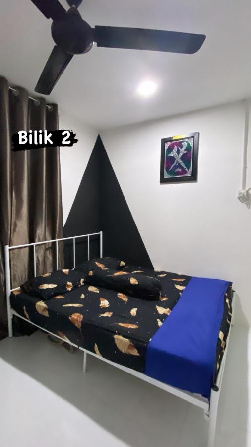 Homestay Triangle Cottage Jerteh Besut - B&B Jertih