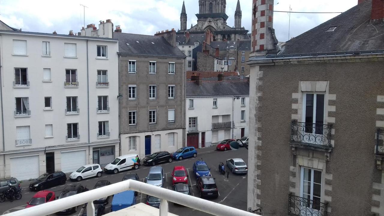 Cosy studio centre-ville, balcon - Chambres d’hôtes