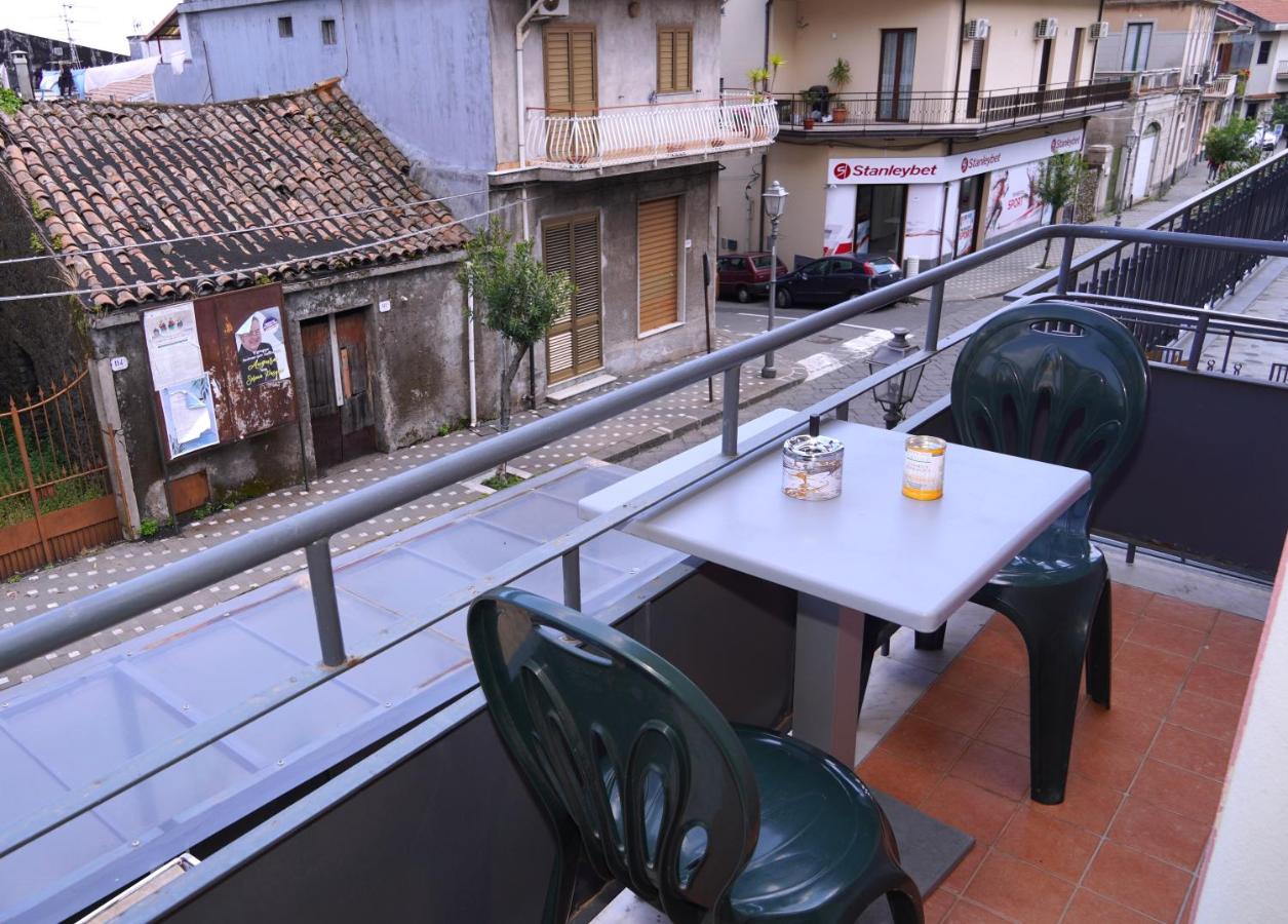 Apartment with terrace in the city centre of Zafferana Etnea - Chambres d'hôtes Zafferana Etnea
