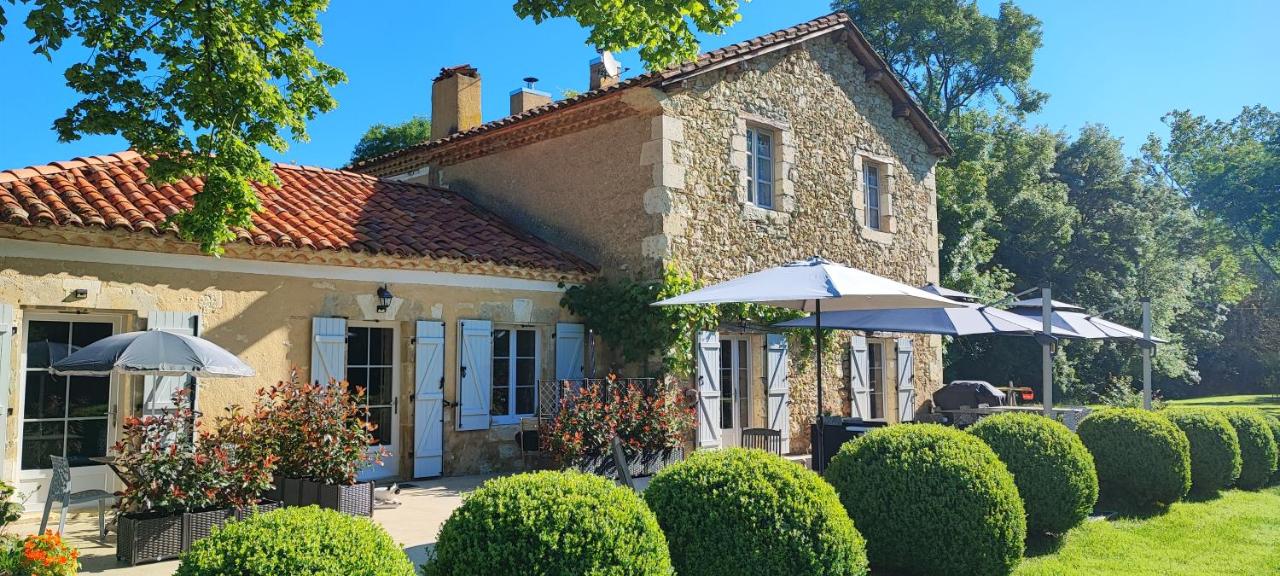 LE MOULIN DE LAUMET - Bed and Breakfast