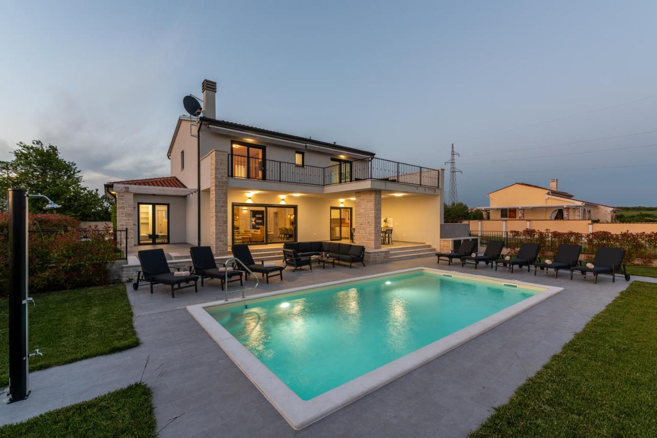 Villa Brtonigla, luksuzna kuća sa pogledom na more - B&B