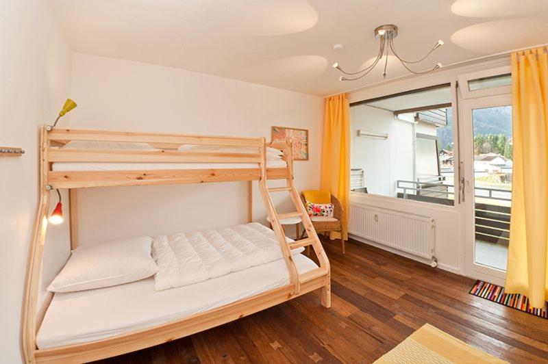 Appartamento con 2 Camere da Letto e con Vista Montagna