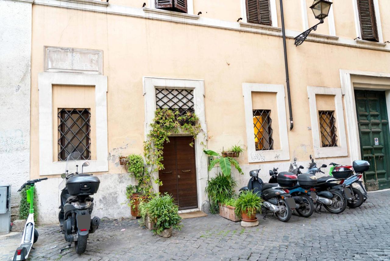Colosseum Charming Loft - Santa Maria in Carinis - B&B Roma