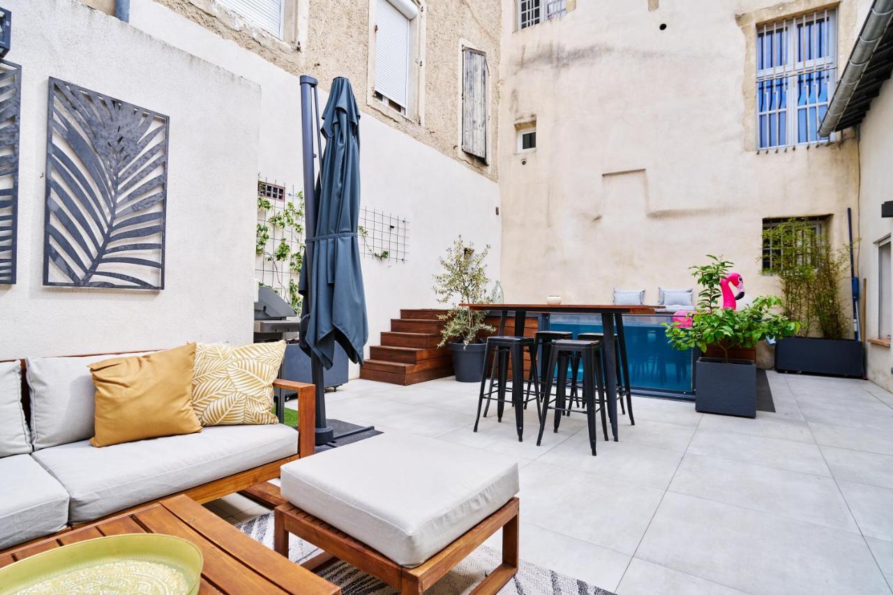 Maison de ville moderne climatisée avec piscine - B&B