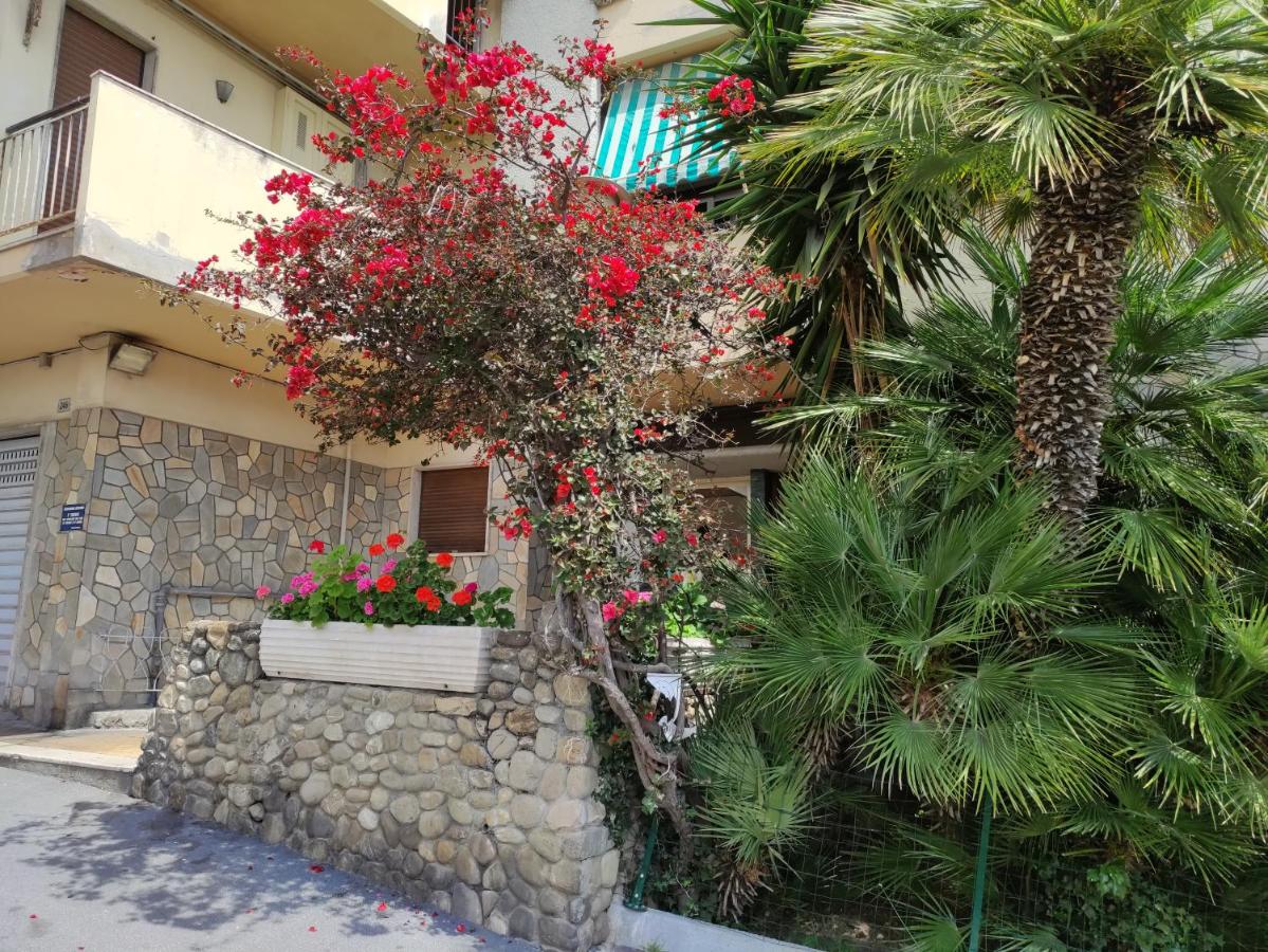 INDACO - Ferienwohnung Sanremo