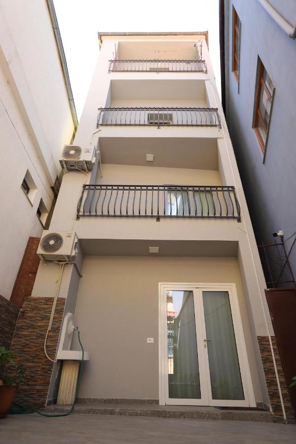 Apartment mit Terrasse