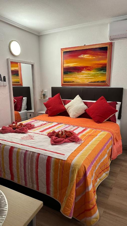 B&B Alicante - Alicante Postiguet Apartments - Bed and Breakfast Alicante