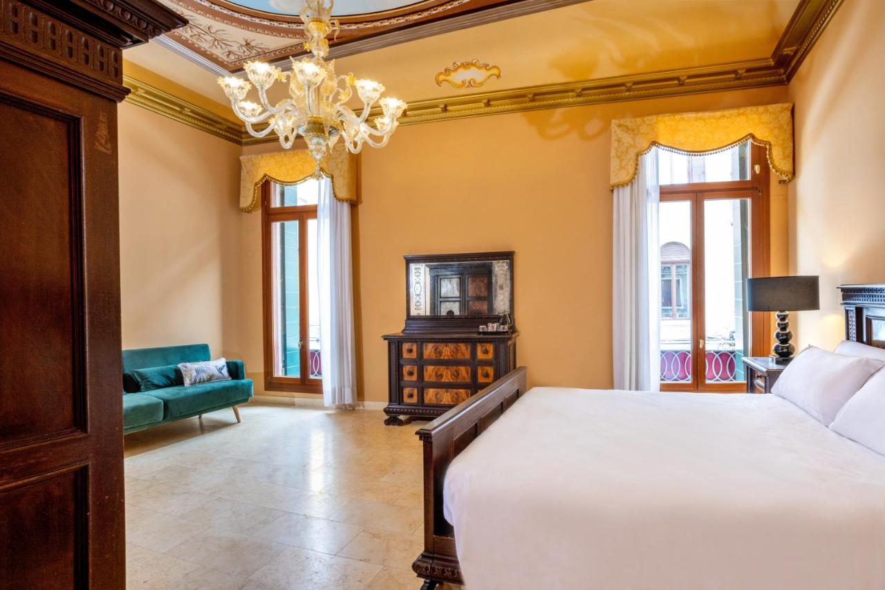 Deluxe Double Room with Extra Bed