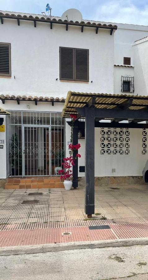 Casa Banny - Townhouse Els Poblets - B&B