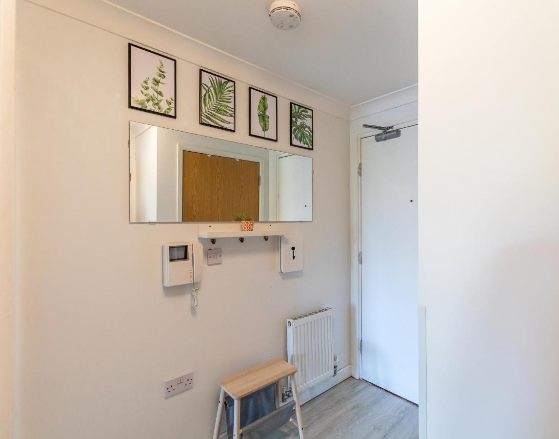Bond Central - City Centre Oasis - B&B