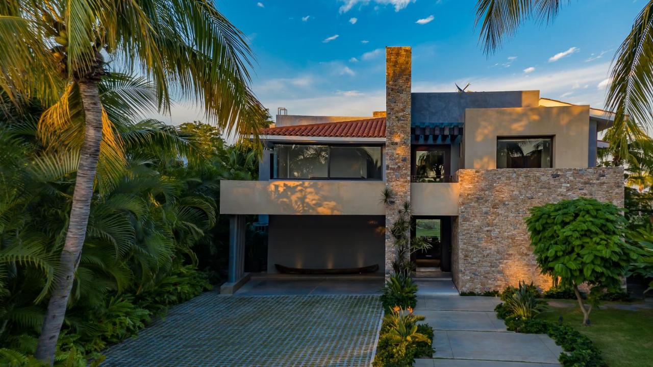 Lake View House In El Tigre Golf Club Near The Beach - B&B