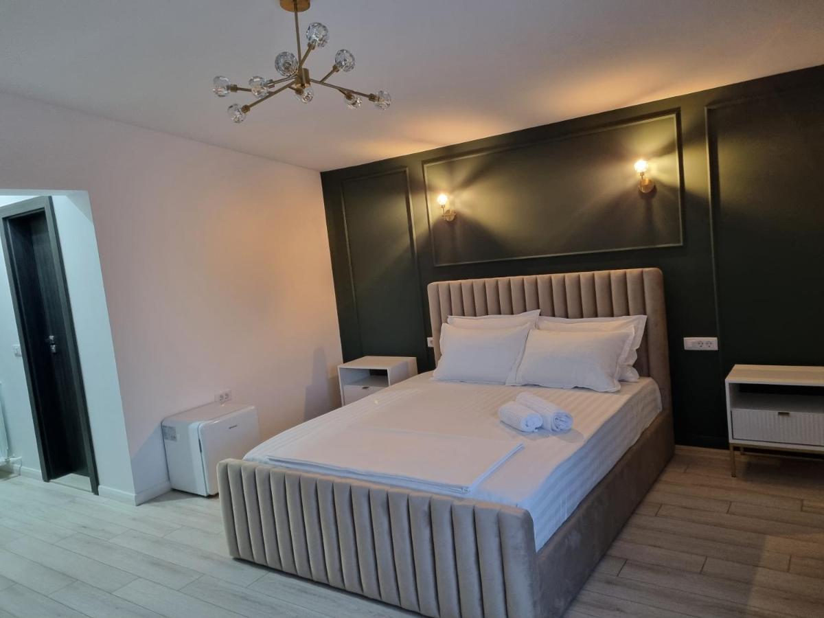 King Room with Lake View