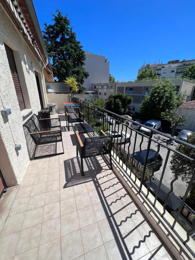 Le Cosy Rionde : Apt 6 Prs, 2 ch, parking, clim - B&B Antibes