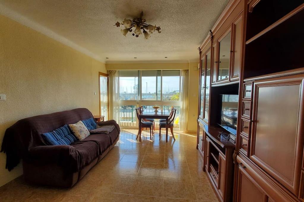 游艇会边的大房子 - Ferienwohnung Santa Pola