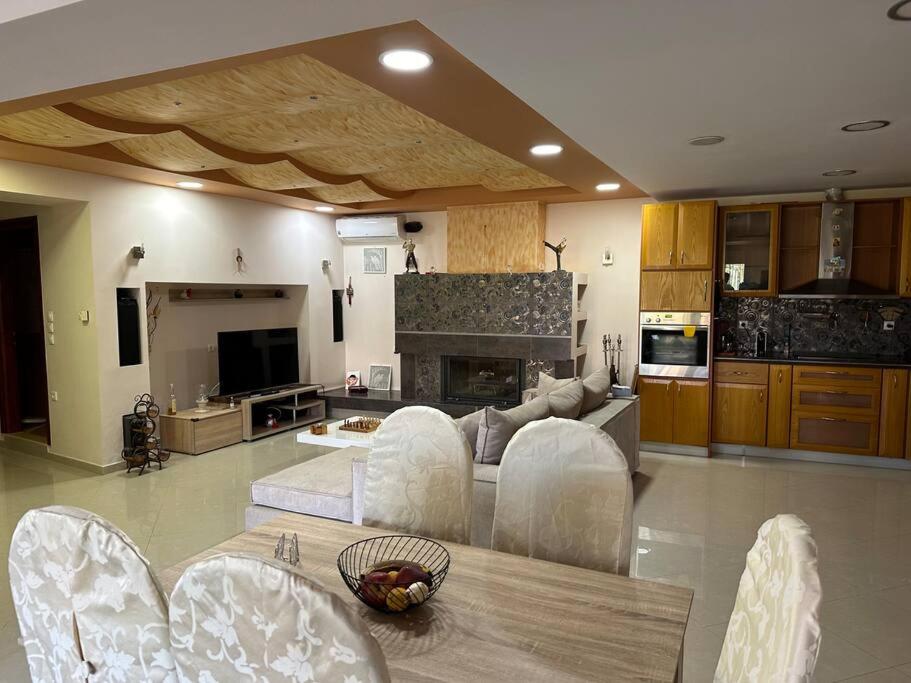 Lux House with Garden - B&B