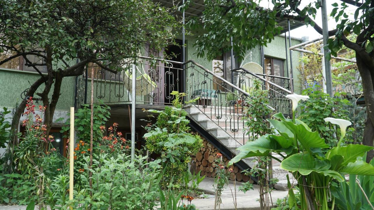 Eleven Guest House - B&B Kutaisi