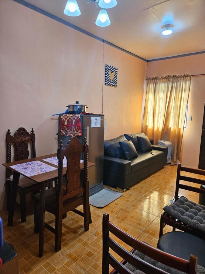 B&B Batangas - Mel's Place 2BR Apartment Unit1 in Batangas City - Bed and Breakfast Batangas