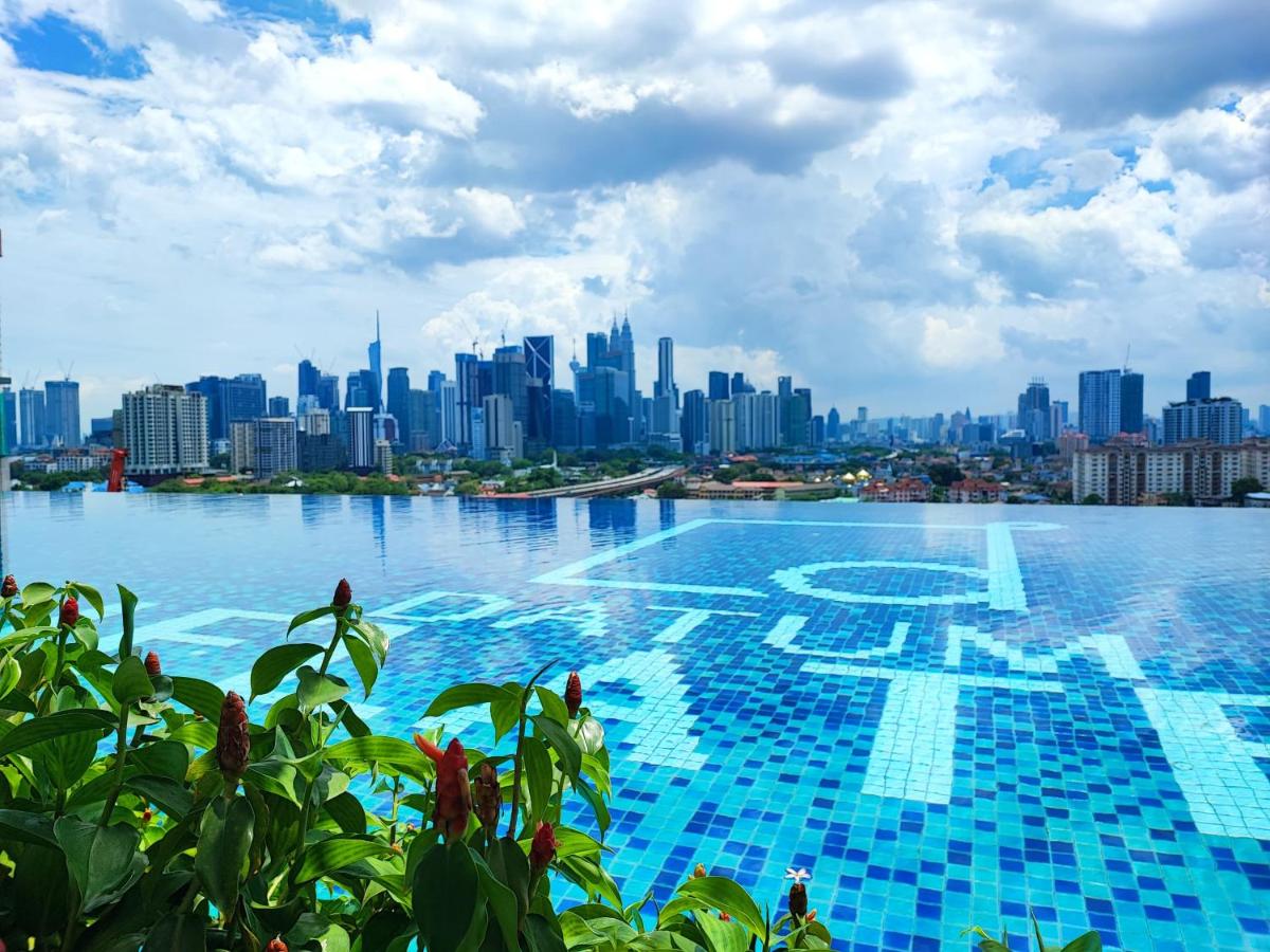 Datum Jelatek Residences Royalty Luxury Apartment, Walking Distance To LRT, Gleneagles KL & KLCC - Chambres d'hôtes Kampong Datuk Keramat