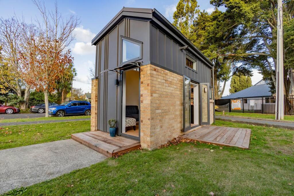 Beautiful tiny house near Hamilton Lake - B&B