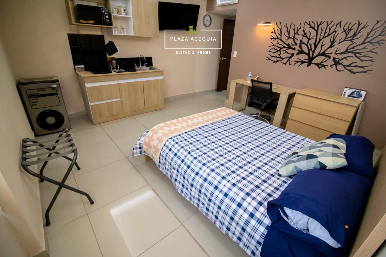 A01 EXECUTIVE SUITE at IZCALLI - TEPOTZOTLAN Families, Tourists & Travelers Choice Students Companies Executives WELCOME!!! 5min Izcalli-15min Esmeralda-20min Sátelite-25min AIFA - Chambres d’hôtes