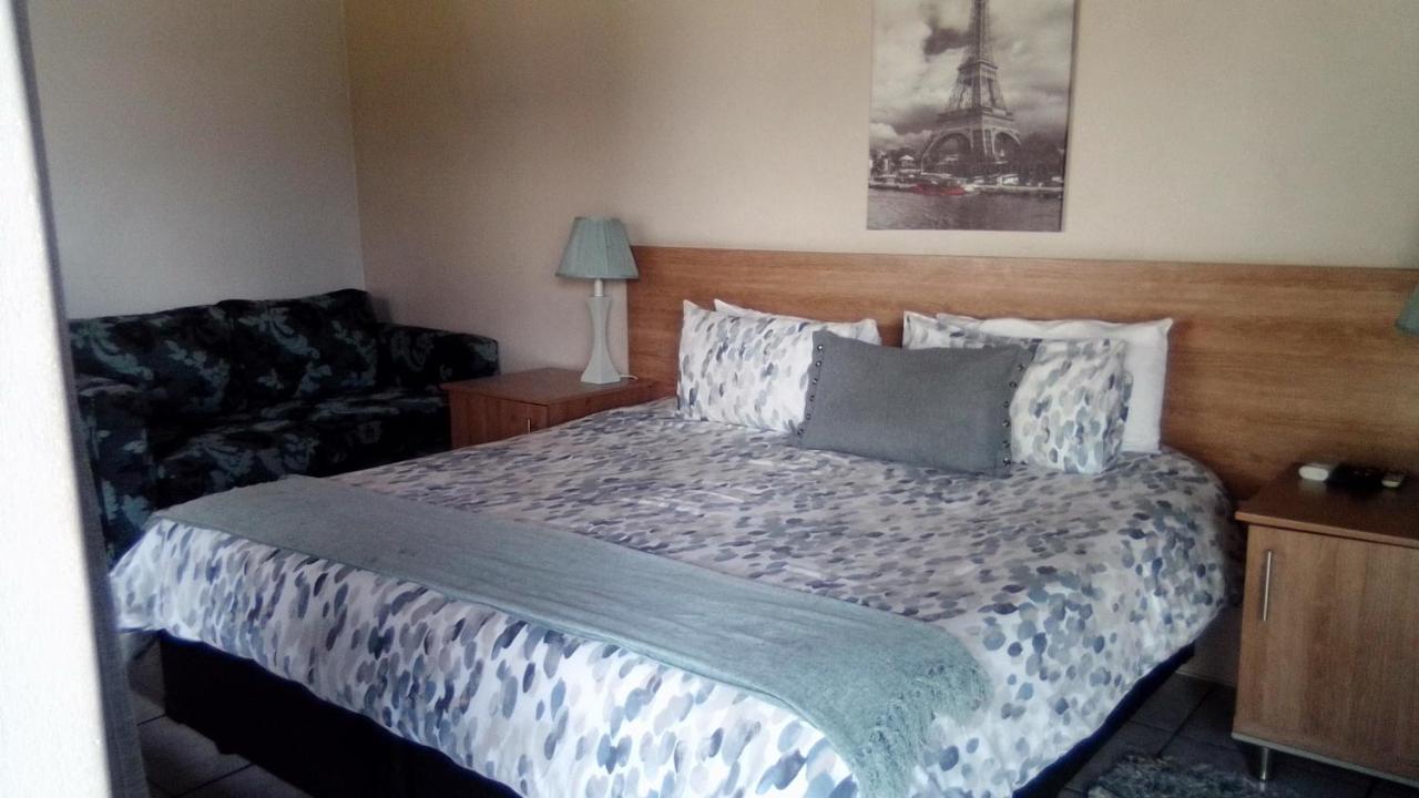 Doppel-/Zweibettzimmer