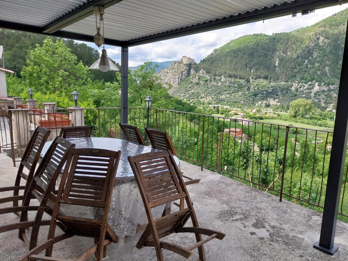 B&B Entrevaux - Domyv'Loup - Bed and Breakfast Entrevaux