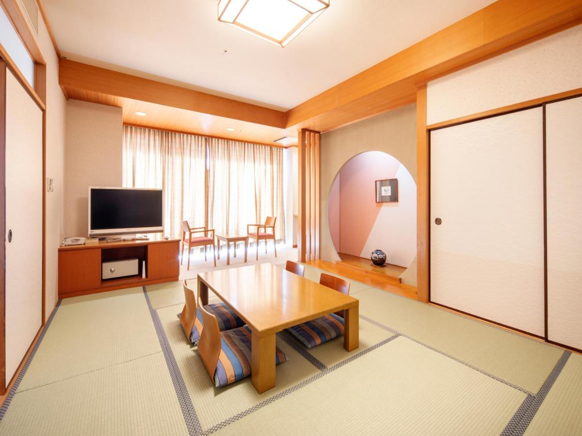 Camera Familiare con Bagno Privato