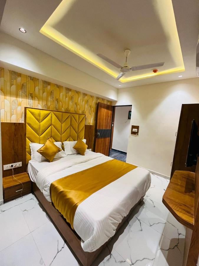 B&B Gandhinagar - Hotel Paramount Villa - Bed and Breakfast Gandhinagar