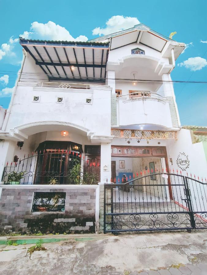 B&B Yogyakarta - Glory Homestay - Bed and Breakfast Yogyakarta