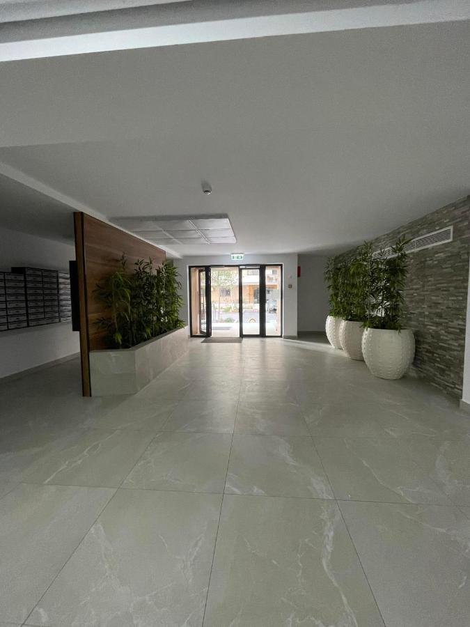 Apartment with City View