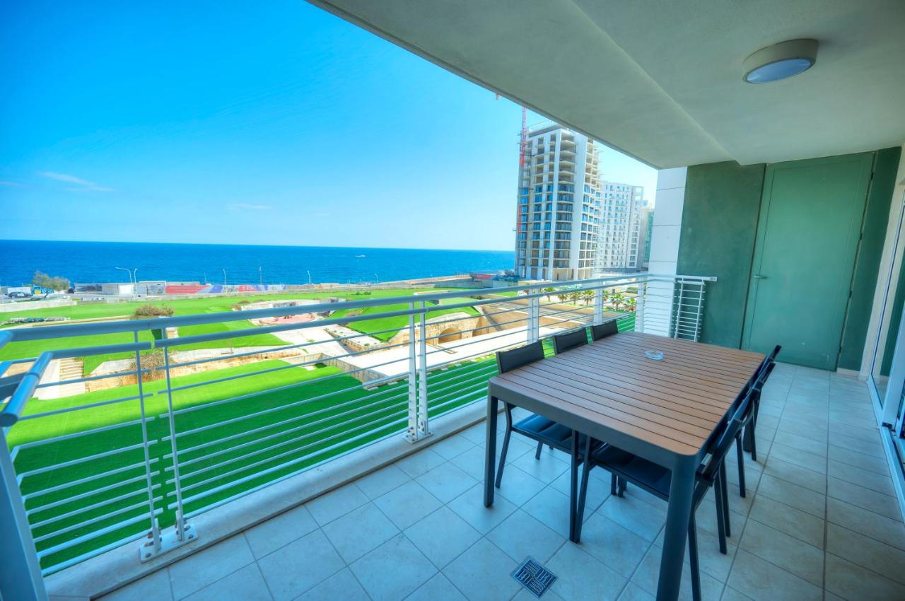 Pet Friendly Fort Cambridge Apartments
