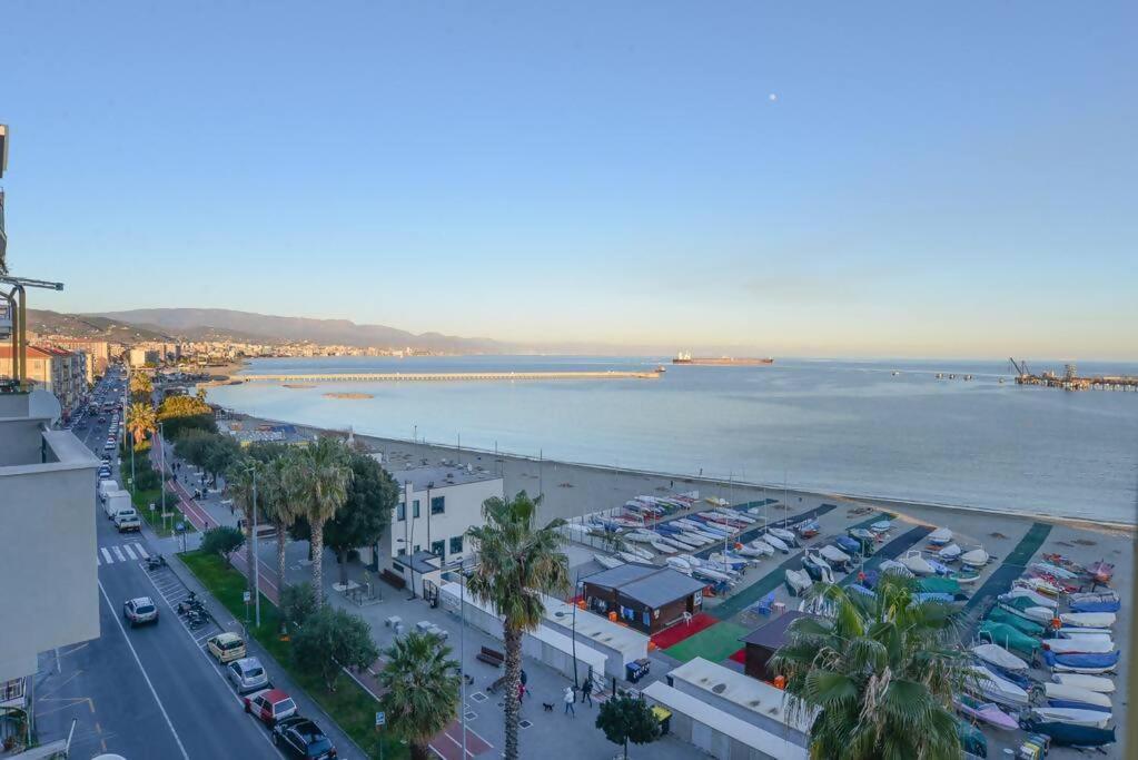 Brezza Marina Fronte Mare Panoramico con AC - Ferienwohnung
