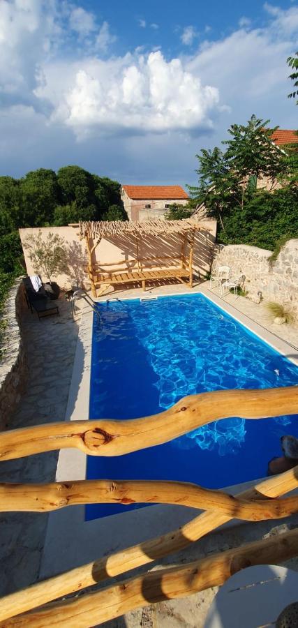 B&B Vrbanj - Hvar Stone Villa with pool - Bed and Breakfast Vrbanj