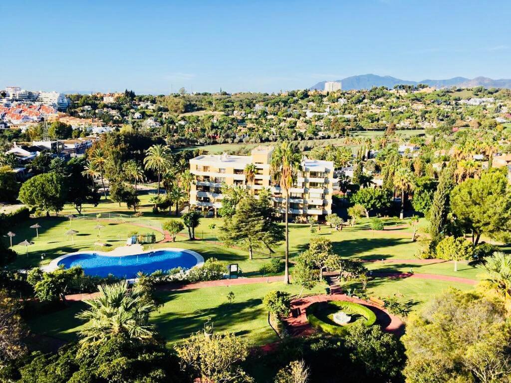 Fantastic apartment sea view near Puerto Banus - B&B Marbella