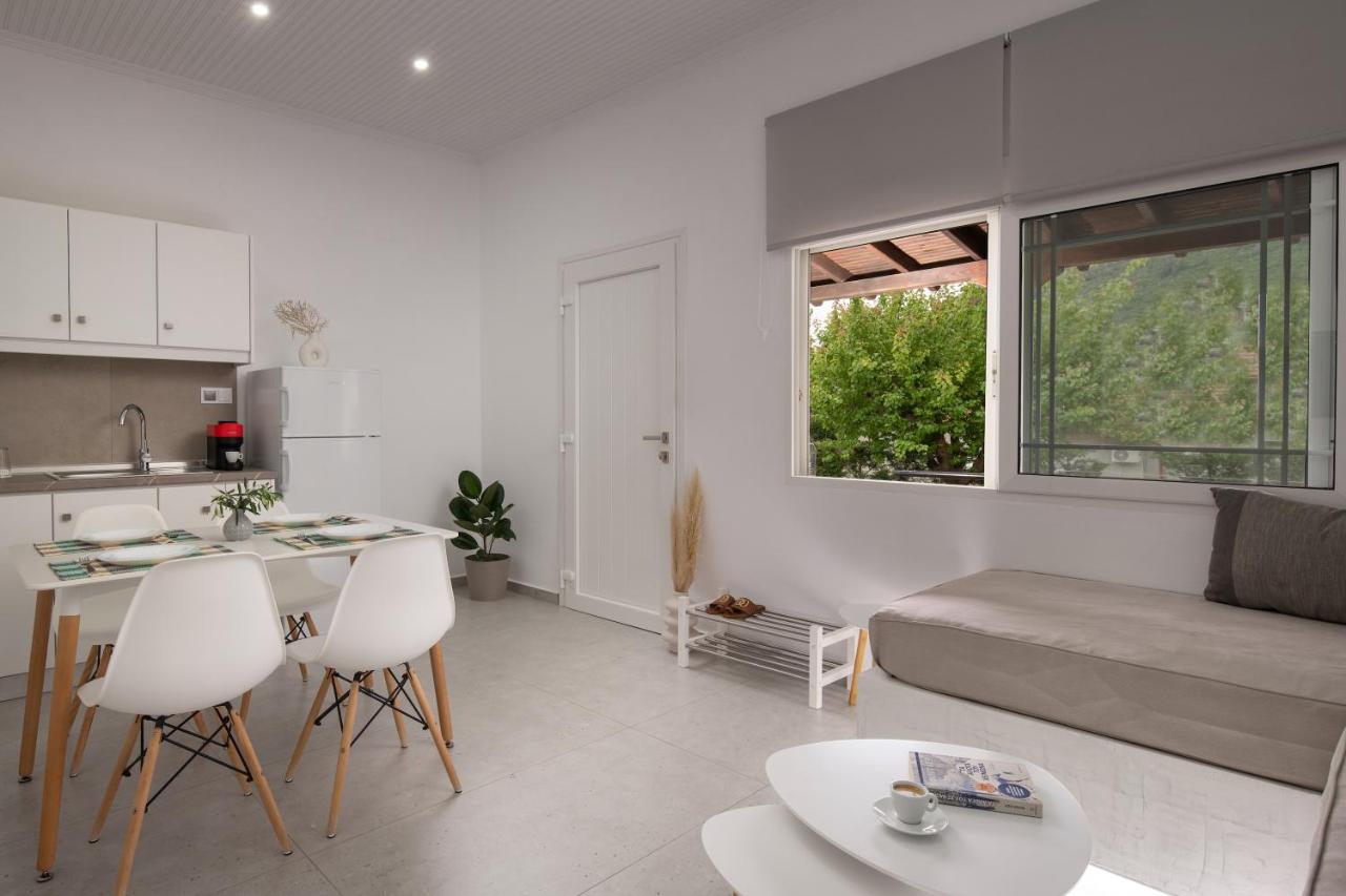 Deluxe One-Bedroom Apartment with Garden View