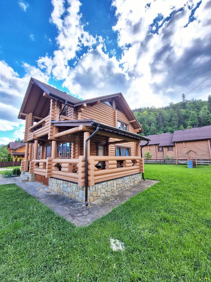 Khytir Falchi - B&B Mykulychyn