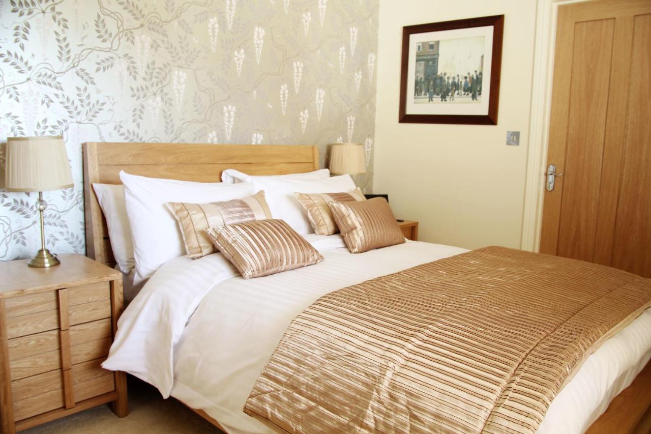 Deluxe Double Room with Shower