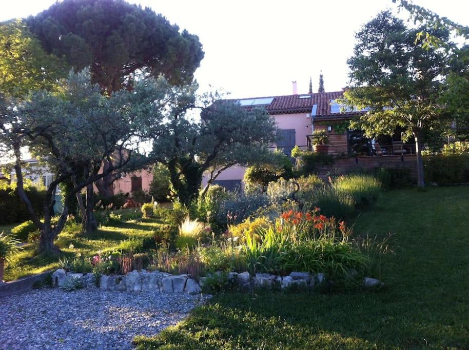 Les Merles : joli studio dans la campagne Aixoise. - B&B Venelles