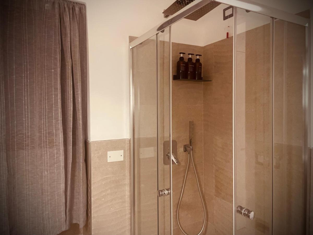 Doppelzimmer mit Balkon