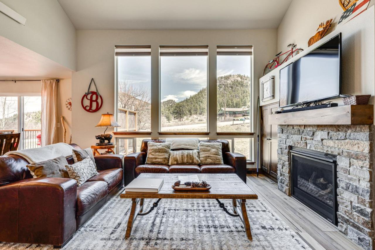 Newly Built Estes Park Townhome, 2 Miles to RMNP! - B&B