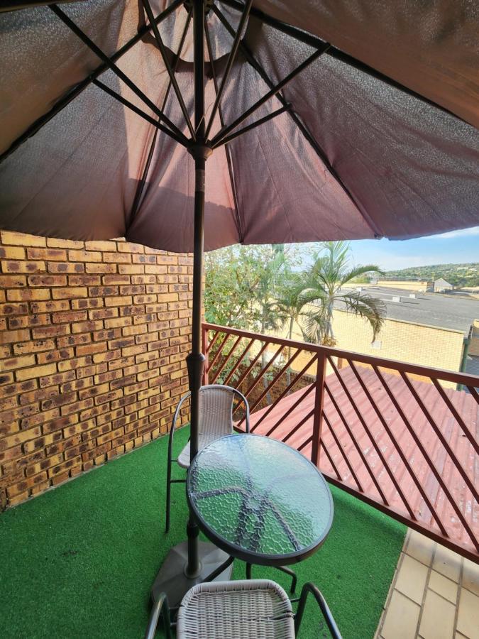 Faerie Glen Heights-No Load Shedding - B&B