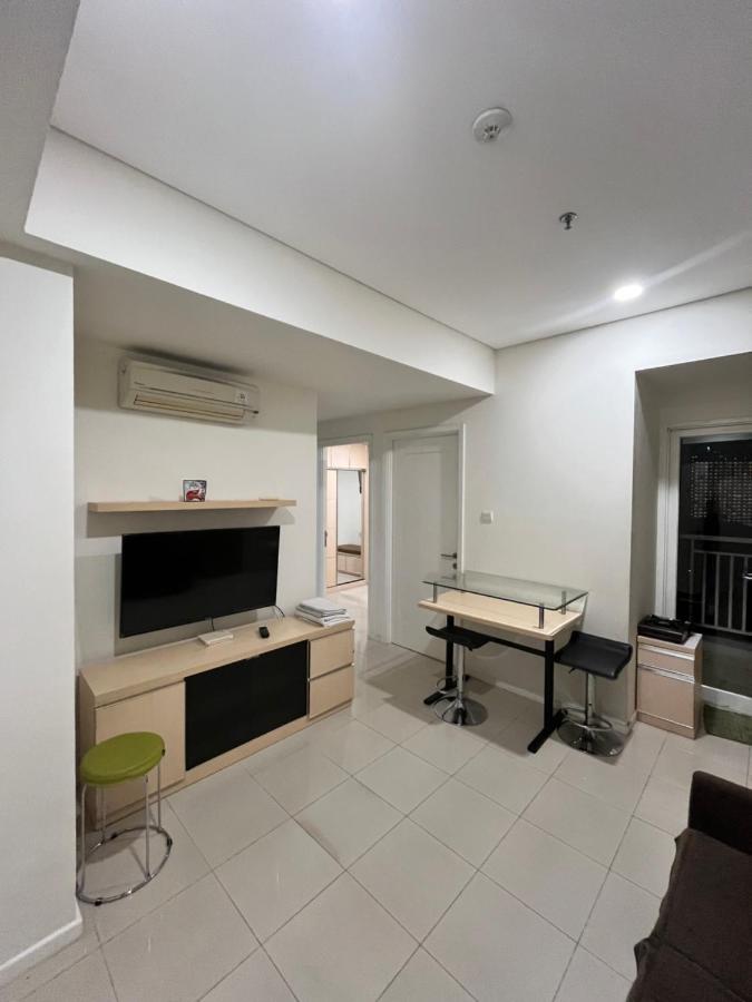 2BR Big Lt 6 Parahyangan Residences - Bed and Breakfast